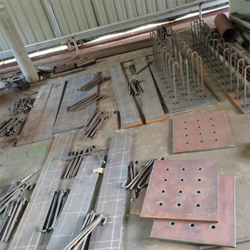 有哪些其他因素会影响商丘预埋件位置的确定？